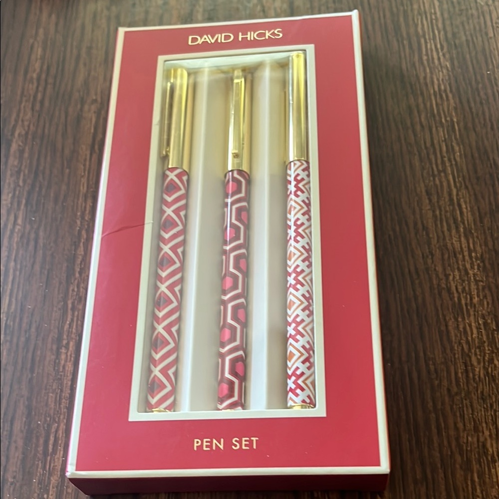Red and Gold Pen Set by David hicks brand new